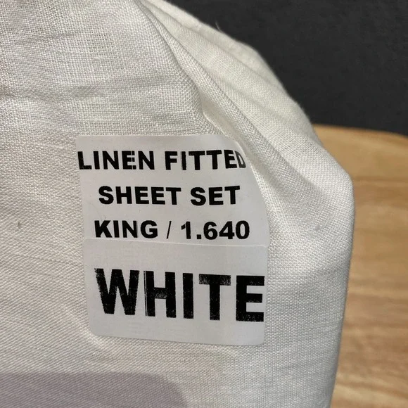 Quince European Linen Fitted Sheet Set King White Fitted Sheet + 2 Pillow Cases - Picture 5 of 6
